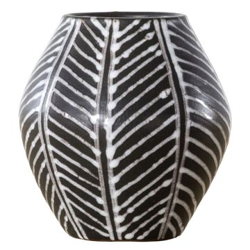 Noni Vase in Black 145x145x150mm